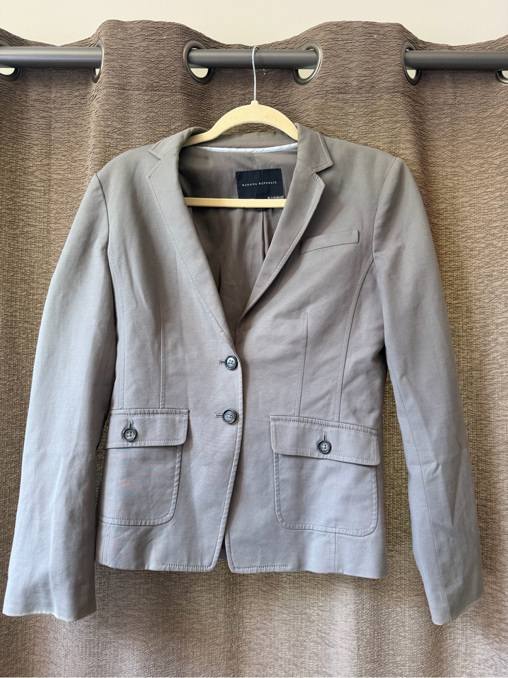 #205 Banana Republic Women's Gray Tailored Blazer Size 8